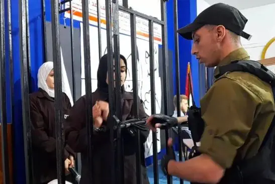 قيد باليد وجنين في الخطر.. شهادات تفضح قسوة اعتقال الفلسطينيات الحوامل