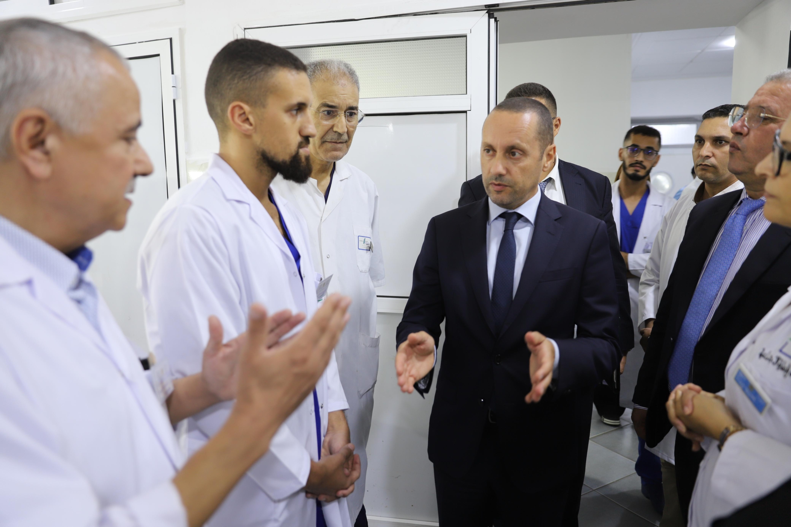 وزير الصحة يستمع لمشاكل وإكراهات مهنيي الصحة بالناظور والدريوش