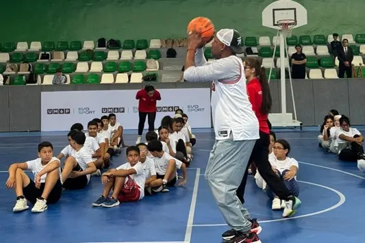 إطلاق دوري NBA للناشئين بالعيون