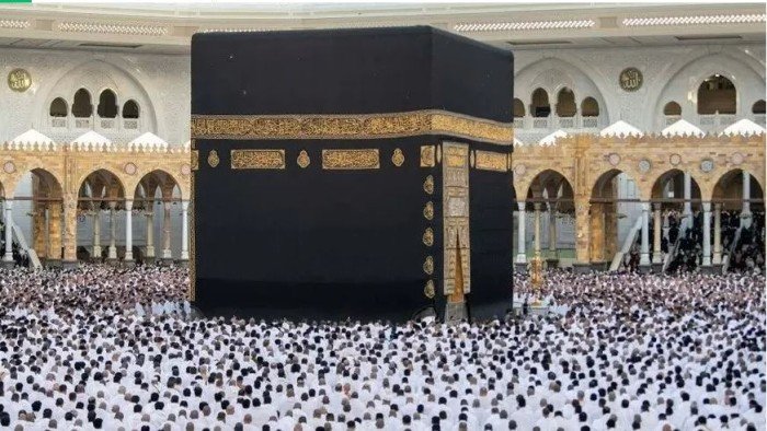 أزيد من 53 مليون قاصد للحرمين الشريفين في شهر