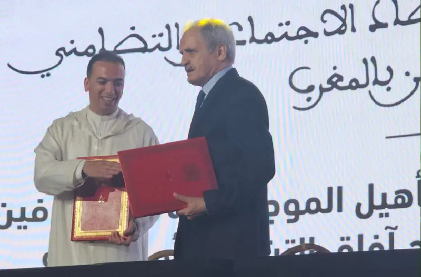 اتفاقية تعزز تكوين المكفوفين في الصناعة التقليدية