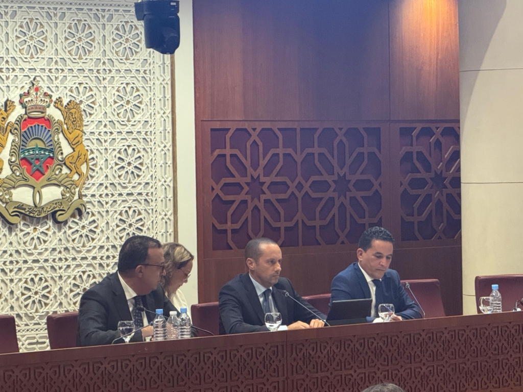 تدخل رئيس مجلس النواب يرفع السرية عن اجتماع حول مشاكل الصحة