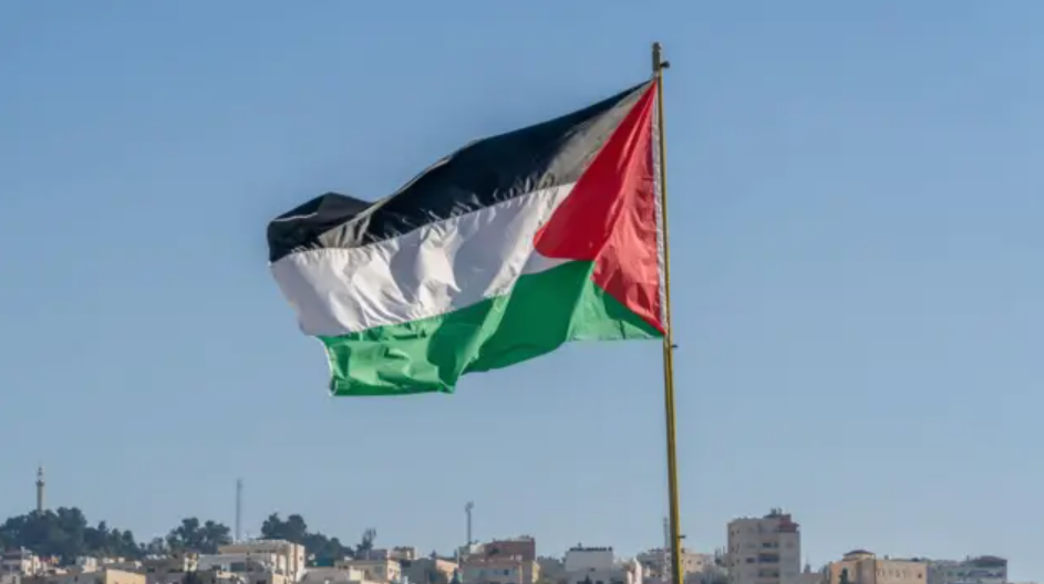 قيام الدولة الفلسطينية يتوقف على شرط واحد وفق خبراء القانون الدولي