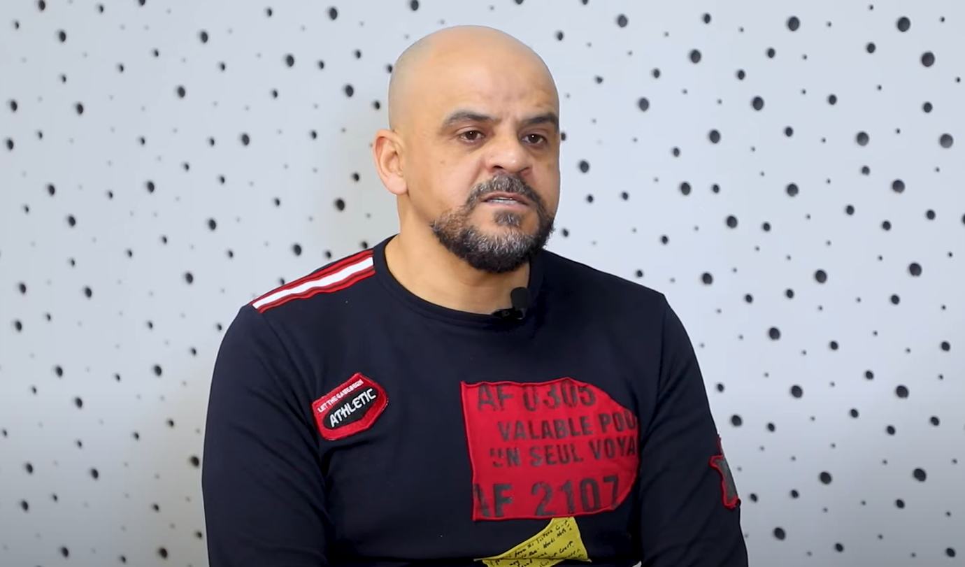 جواد العلمي يستكشف أعماق التراث المغربي في “حكايات شامة” للشكيري