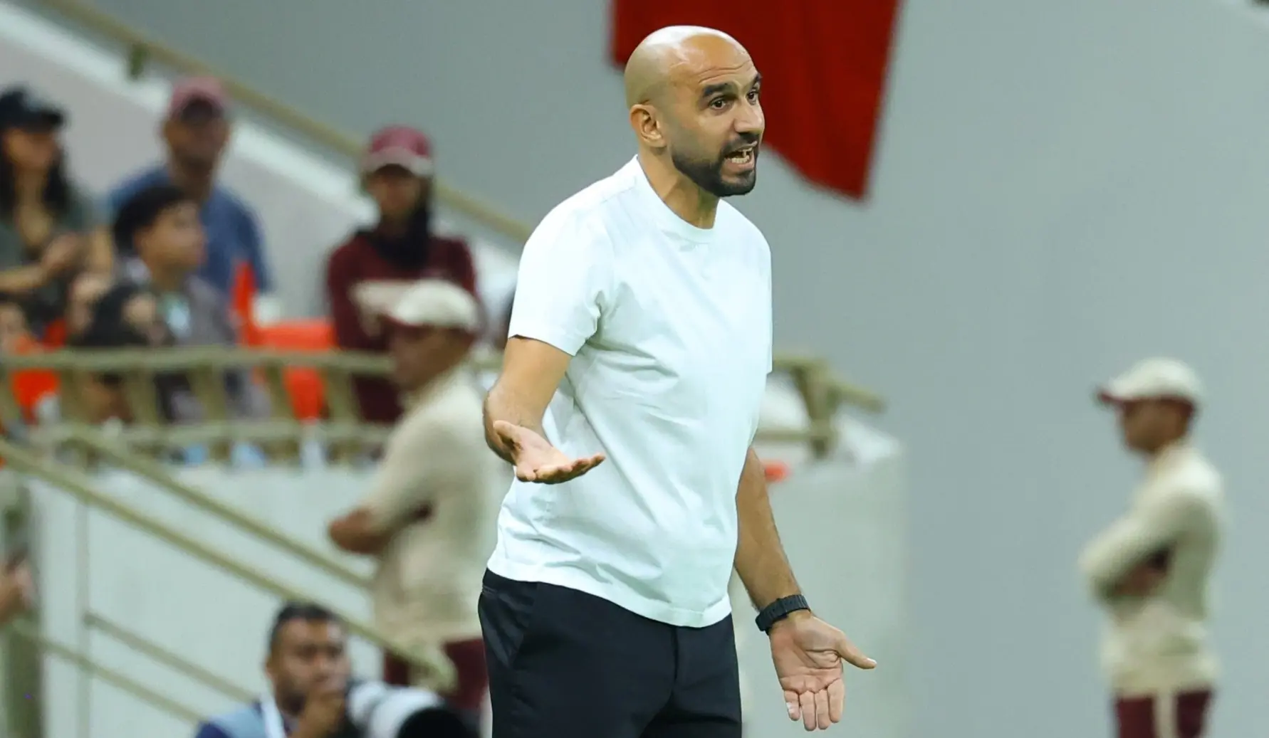 فوز بلا إقناع.. الركراكي تحت نيران الانتقادات بعد أداء باهت أمام البحرين
