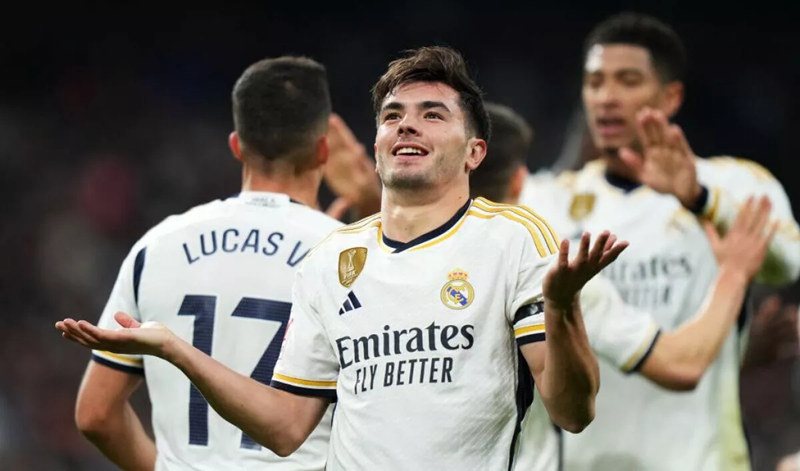 عكس الشائعات.. دياز ضمن مخططات ألونسو لمستقبل ريال مدريد