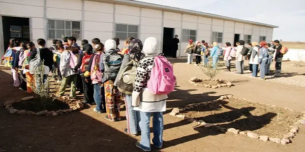 برادة يتعهد بربط 4000 مدرسة قروية بالماء والصرف الصحي قبل نهاية العام
