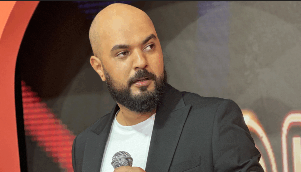 شعيب حفيري يخوض تجربة تدريب المواهب في الموسم العاشر من “ستاند آب”