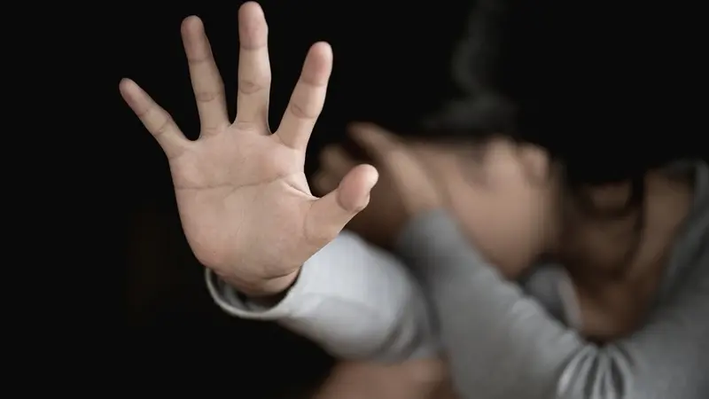 الفريق الحركي يقترح تشديد العقوبات على المغتصبين ومنع تزويج الضحايا