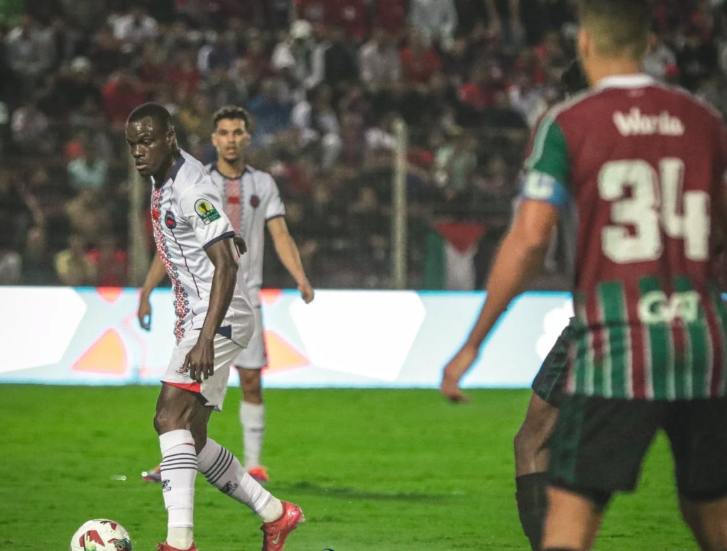 أولمبيك آسفي يضع قدما في دور مجموعات كأس الكاف