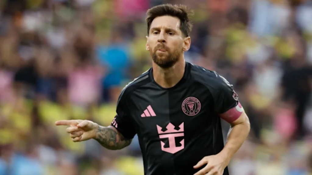 ميسي يكتب التاريخ مجددًا بالدوري الأمريكي