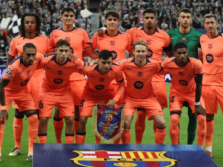 برشلونة يقترب من التجديد لنجم دفاعه برشلونة يقترب من التجديد لنجم دفاعه