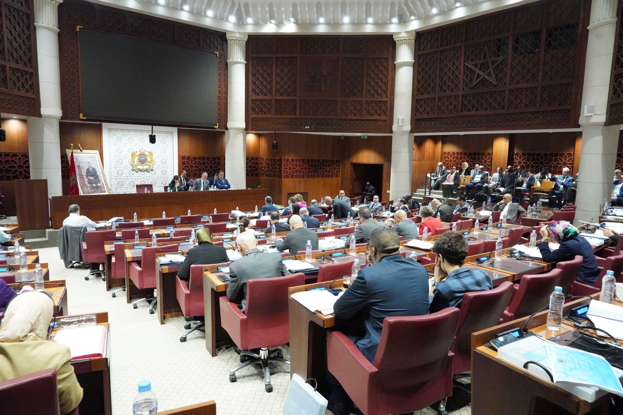 الأغلبية والمعارضة تدعوان لتجاوز منطق الإعفاءات الضريبية للشركات الرياضية