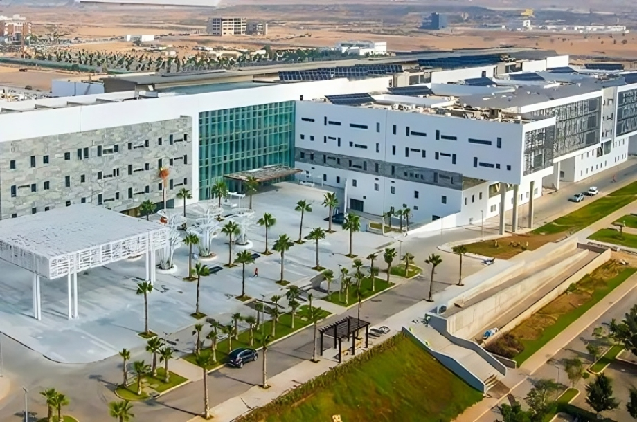 المستشفى الجامعي بأكادير.. صرحٌ طبي عصري يُغيِّر وجه الصحة بسوس ماسة