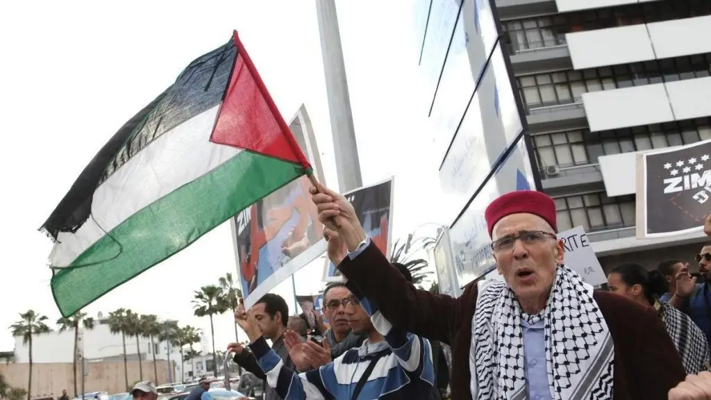 سيون أسيدون.. يهودي مغربي صدح “كلنا فلسطينيون” في وجه الاحتلال