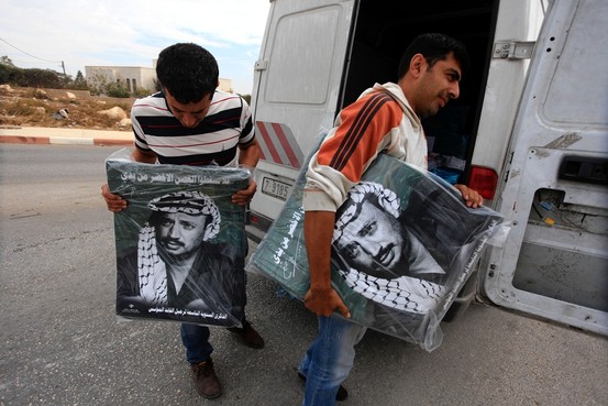 بعد 21 عاماً على رحيله… ياسر عرفات حاضر في وجدان الفلسطينيين وغيابه ما زال لغزا