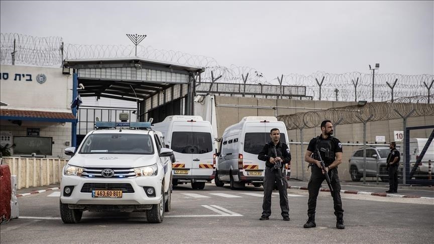جمعية إسرائيلية: 98 أسيرا فلسطينيا قضوا بالسجون في عامين