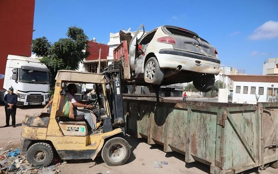 لفتيت: حجز السيارات المهملة بالشوارع يتم بعد استحالة الاتصال بأصحابها