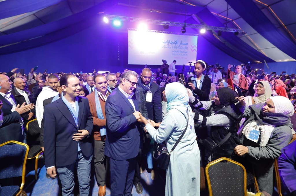 تجمعيو “درعة تافيلالت” يشيدون بالأداء الحكومي: “كَيْحمْر الوجه للمغاربة”