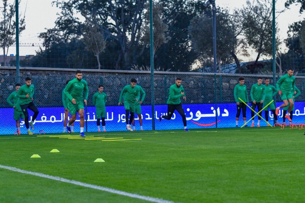 “الأسود” يواصلون الاستعداد لـ”الكان” بدون غيابات والركراكي يعقد ندوة صحفية