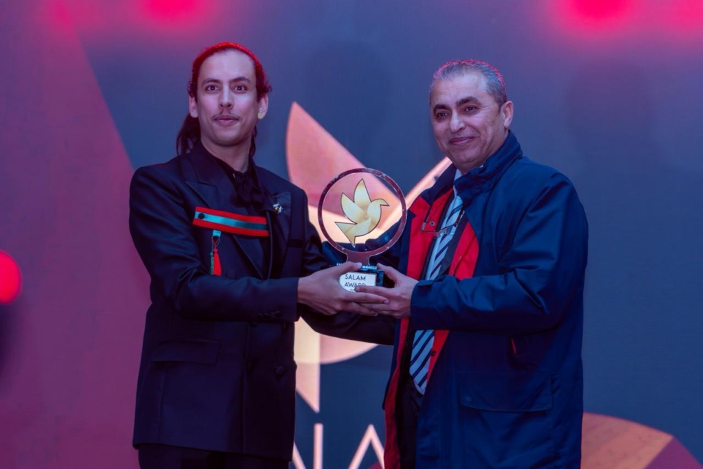 فلسطين تتصدر “ملتقى السلام” بسيدي قاسم