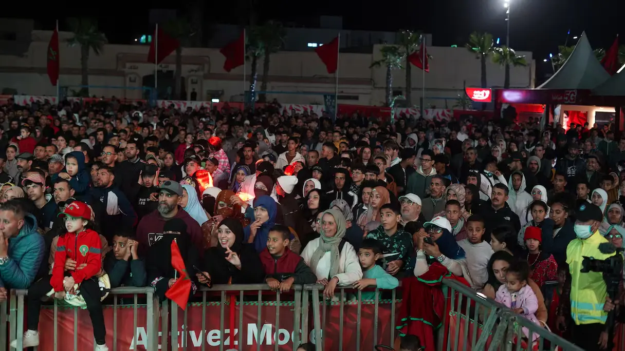 “فان زون” الداخلة تتحول لقلب نابض بالفرجة الكروية في كأس إفريقيا