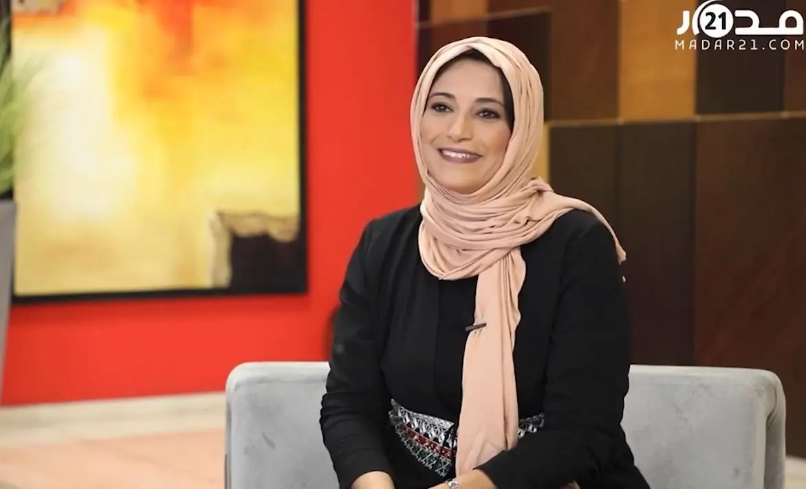 ليوبي: غطاء الرأس لا يجب أن يتحوّل لسقف مهني غير معلن بالقنوات المغربية