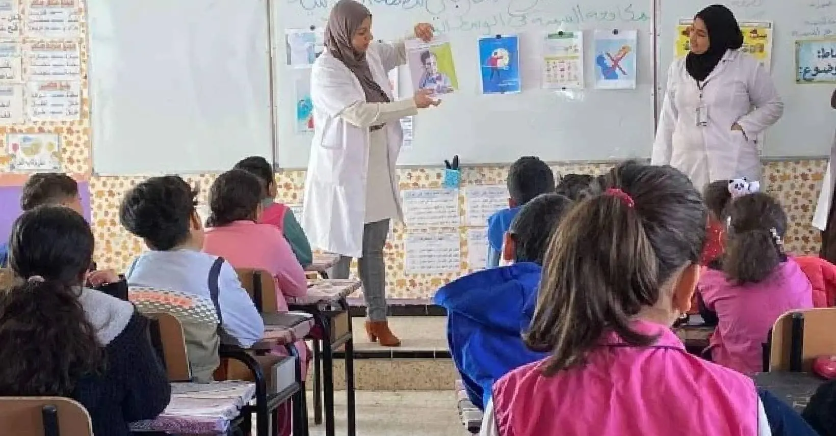 المختصون الاجتماعيون يرفضون الإقحام العشوائي بمهام الصحة المدرسية