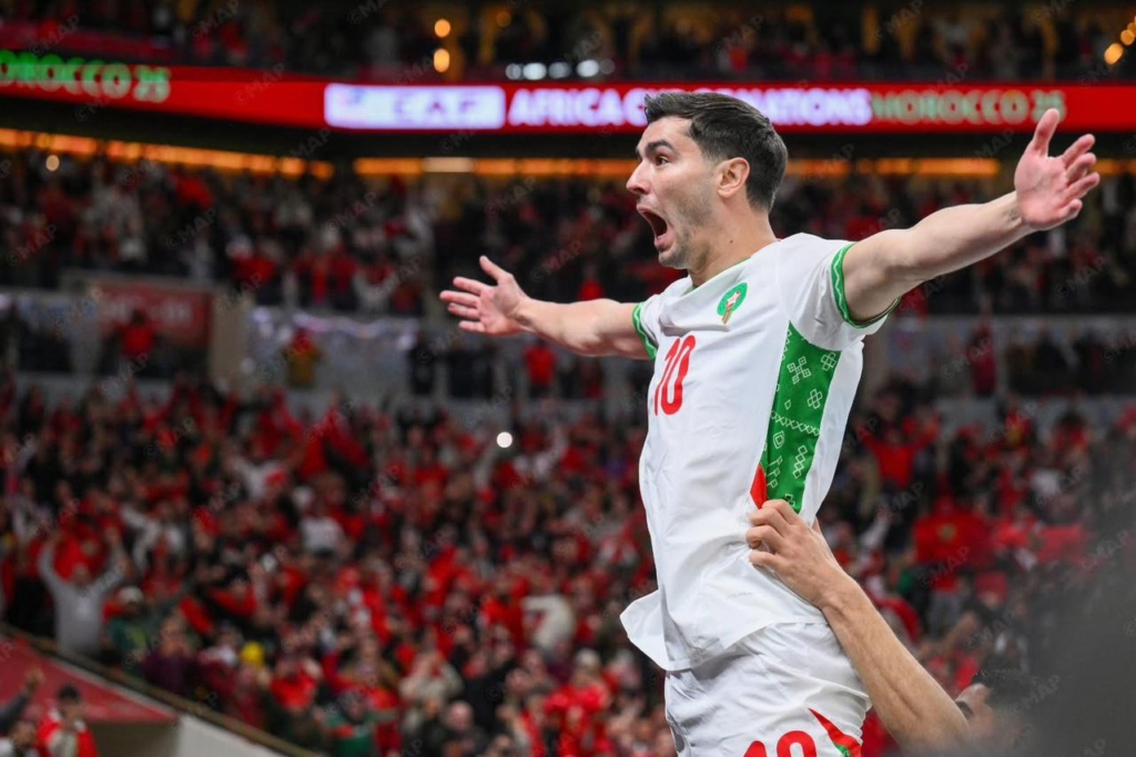 المغرب يطرد نحس 22 عاما وينهي عقدة الكاميرون ببلوغ نصف نهائي “الكان”