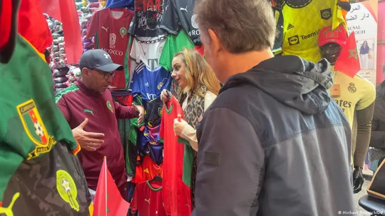 كأس أمم إفريقيا.. الحماس الرياضي ينعش تجارة القرب بالرباط