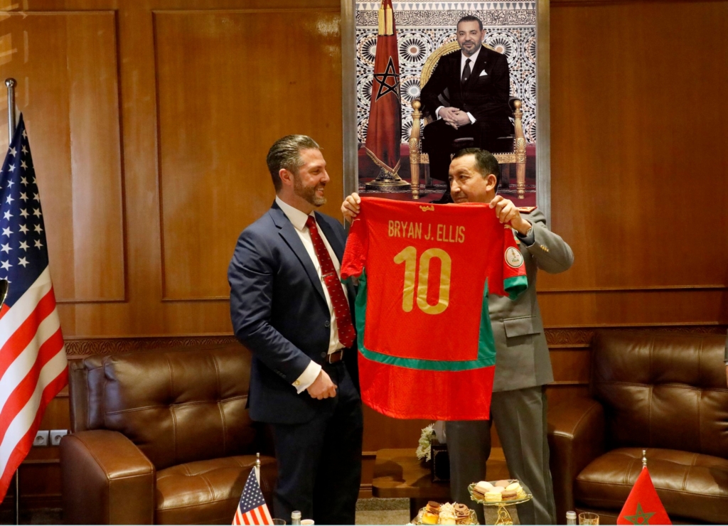 بريظ يستقبل وفدا رفيع المستوى من وزارة الحرب الأمريكية