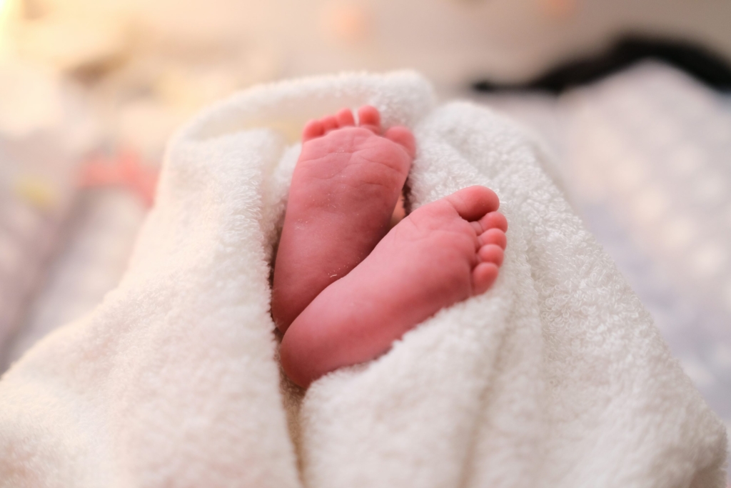 الجدل الديموغرافي عربيًا: هل يشكل تراجع المواليد خطرًا أم فرصة؟