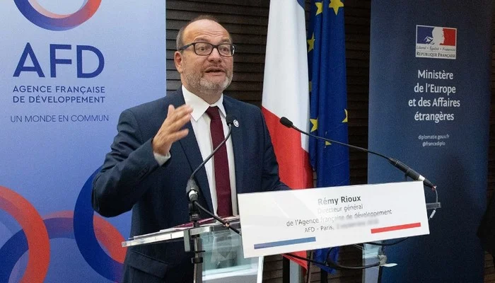 الوكالة الفرنسية للتنمية تجدد التزامها بالاستثمار بالأقاليم الجنوبية