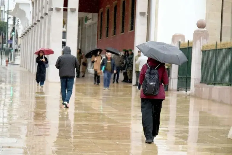 الأرصاد توضح أسباب الاضطرابات الجوية بالمغرب وتدعو إلى الحذر