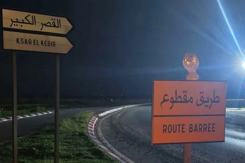 أغلبها بالغرب والقصر الكبير.. الفيضانات والثلوج تعطل السير بعشرات الطرق