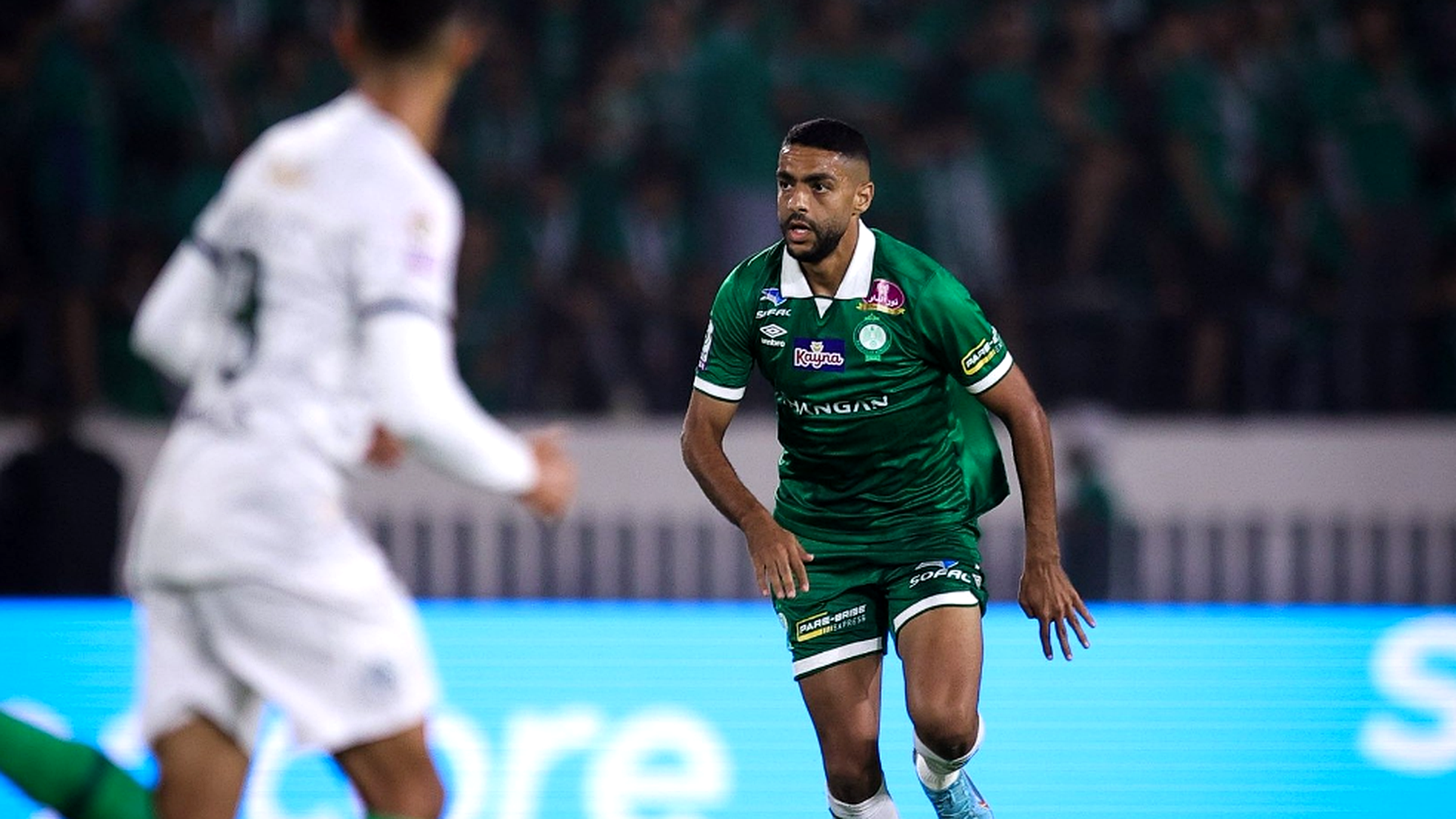 مباراة المتناقضات بين الرجاء ويعقوب المنصور