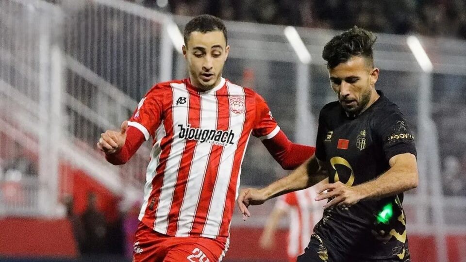 صراع القمة وأسفل الترتيب يشتد في الدوري المغربي