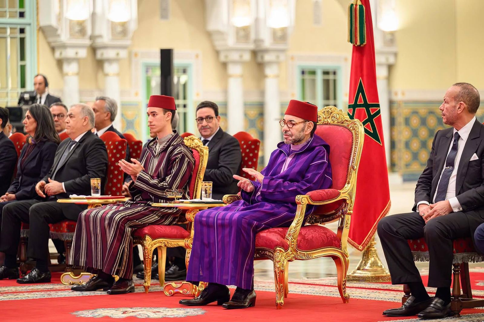 الملك يطلق مشروعا صناعيا لـ”سافران” لإنتاج أنظمة هبوط الطائرات بالنواصر