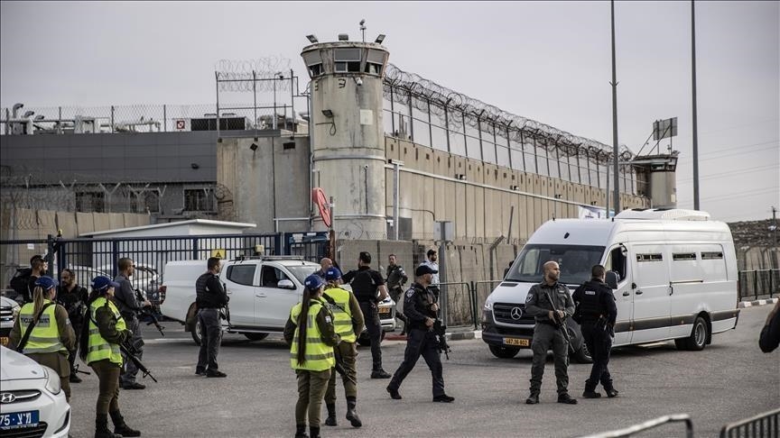 1200 شخصية إسرائيلية تعارض قانون إعدام أسرى فلسطينيين