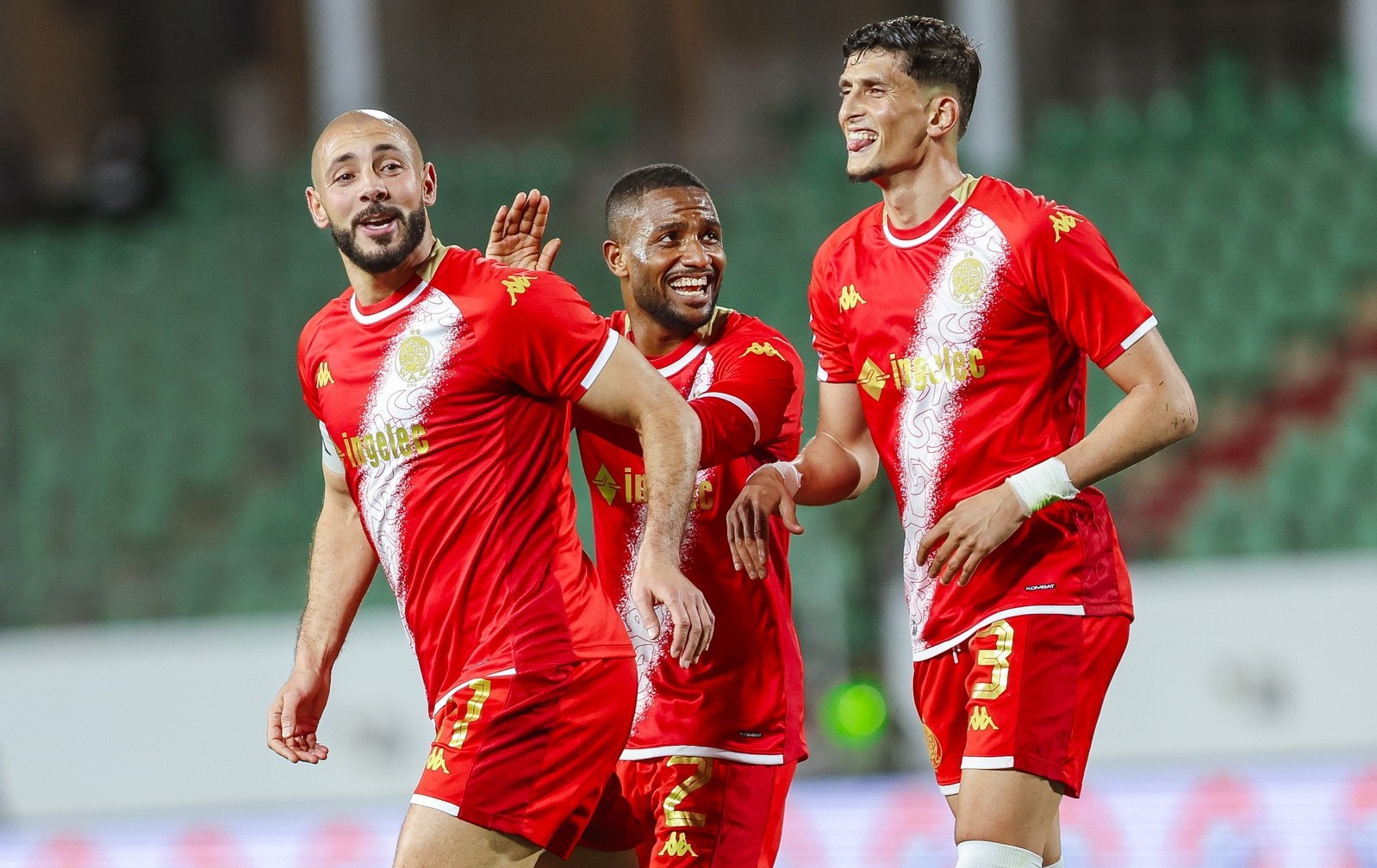 الوداد يقسو على الدشيرة بخماسية ويستعيد صدارة الدوري الاحترافي