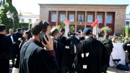 المحامون يصعدون باستمرار التوقف عن الخدمات والتمسك بإسقاط قانون المحاماة