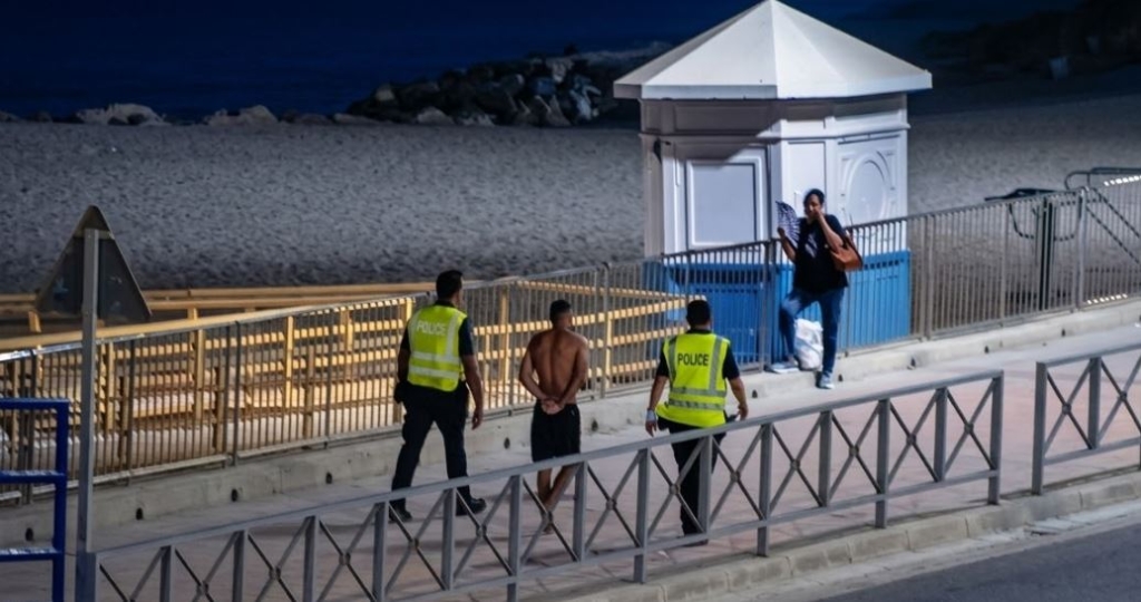 إسبانيا تفكك حاوية احتجاز المهاجرين وتوفر مناطق جديدة لحالات الإرجاع للمغرب