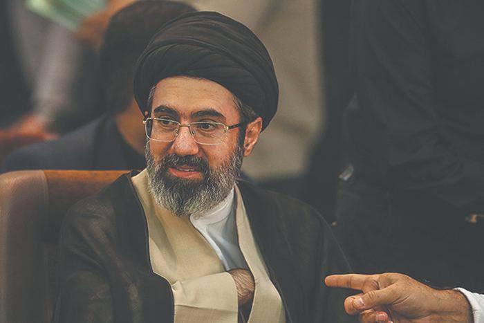 رويترز: إسرائيل تعتقد أن المرشد الجديد أصيب