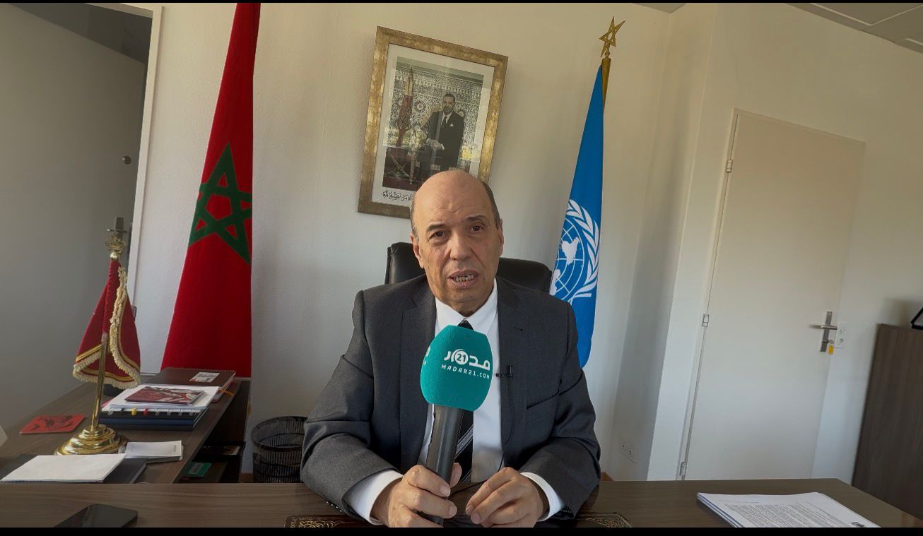 زنيبر: دبلوماسية الملك عزلت خصوم المغرب وتشويش الجزائر بدون صدى