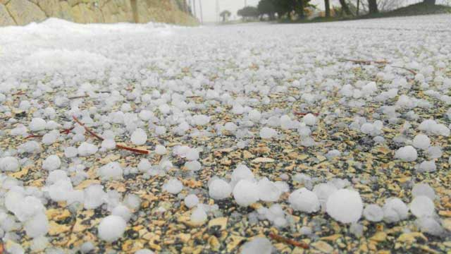 نشرة إنذارية.. أمطار رعدية وبَرَد ببعض مدن المغرب