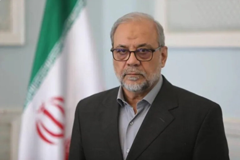 علي خامنئي 19 تعيين ذو القدر أمينا عاما لمجلس الأمن الإيراني