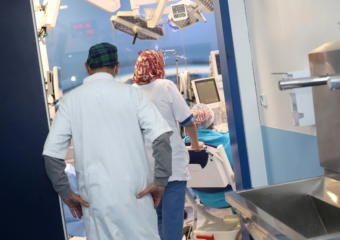 المغرب يحتاج لـ27 ألف طبيب بحلول 2030 و66% من موظفي وزارة الصحة نساء