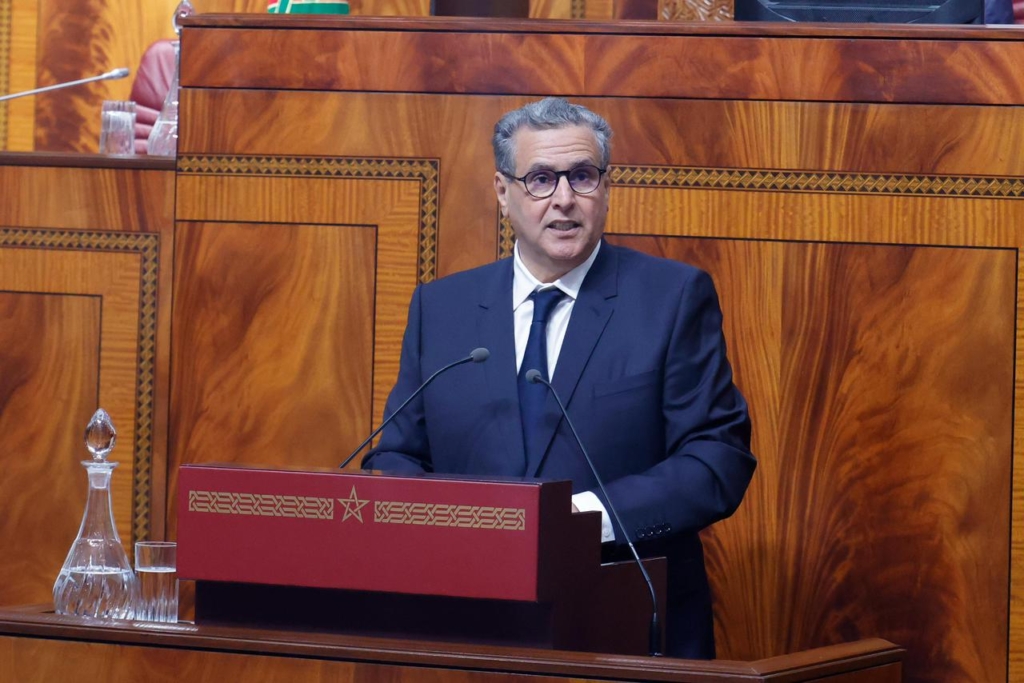 أخنوش يتوقع نموًا يتجاوز 5% وتحقيق مليون منصب شغل بنهاية 2026