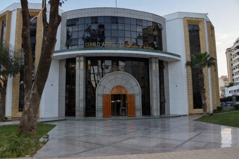 الوكيل العام بطنجة يأمر بفتح تحقيق قضائي موسع في ملف “فوضى الترجمة المحلفة” الوكيل العام بطنجة يأمر بفتح تحقيق قضائي موسع في ملف “فوضى الترجمة المحلفة”