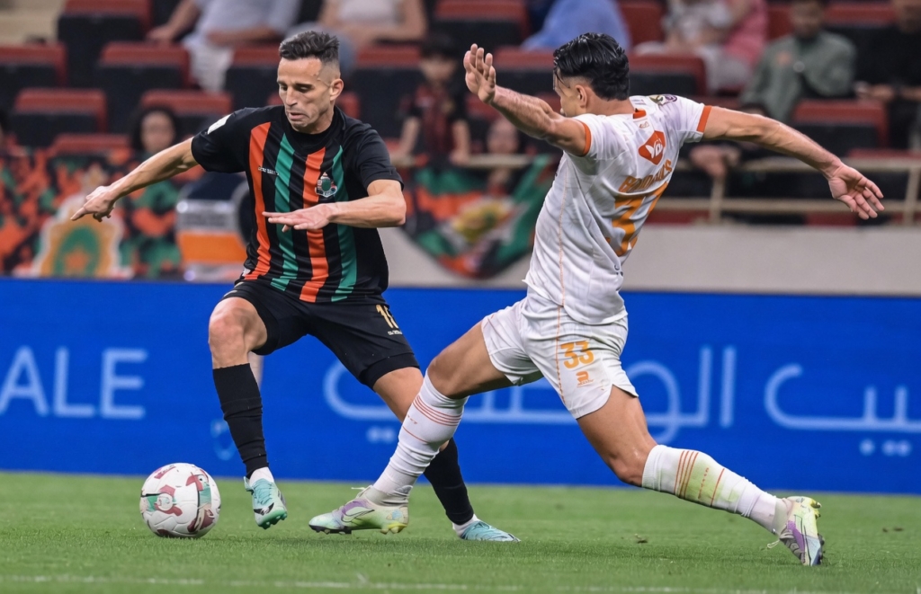 التعادل السلبي يحسم قمة الجيش الملكي ونهضة بركان
